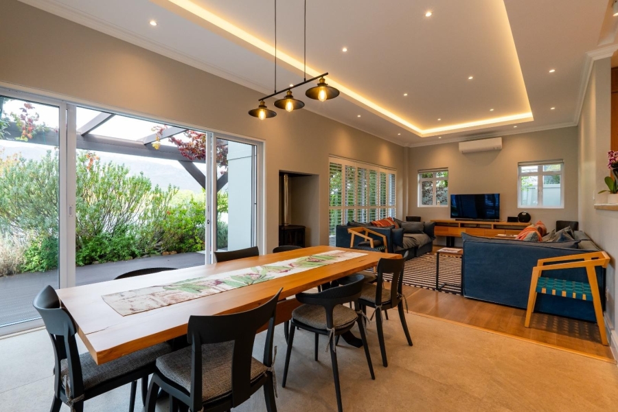 5 Bedroom Property for Sale in Val De Vie Estate Western Cape
